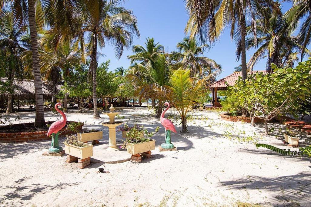 Carey Beach Baru Hotel