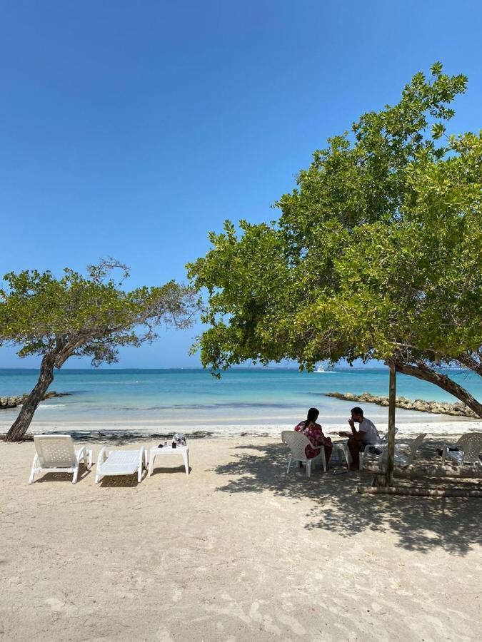Carey Beach Baru Hotel