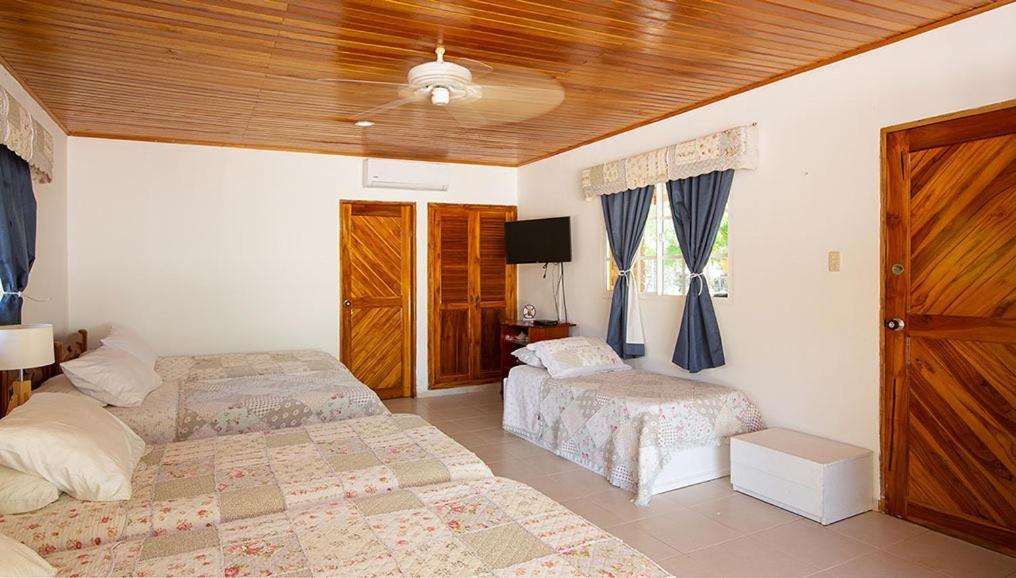 Carey Beach Baru Hotel Cartagena